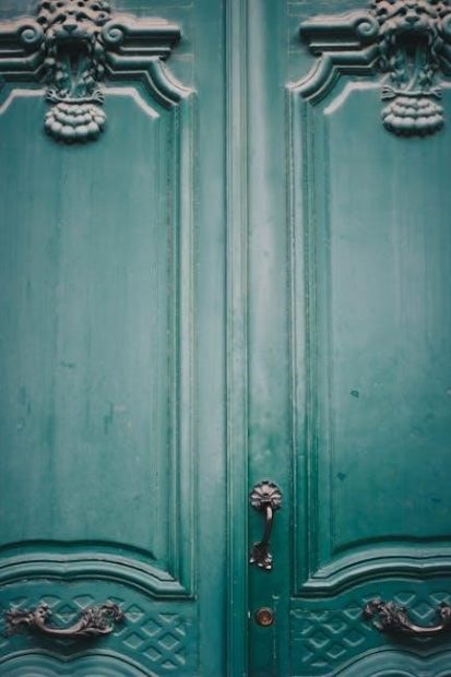 how to lock garage door manually